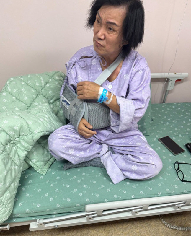 Dr. Lee is seriously injured. Surgery..'Cancelling the event and going through a hard time'