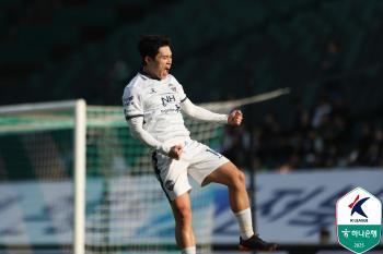 Lee Dong-kyung, a one-man show with two goals and one starting point, can't believe he's discharged from the military, only looking at 7th place after returning to Ulsan