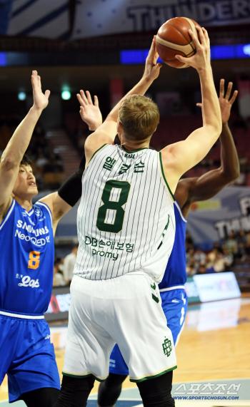 Ellonson turning shot