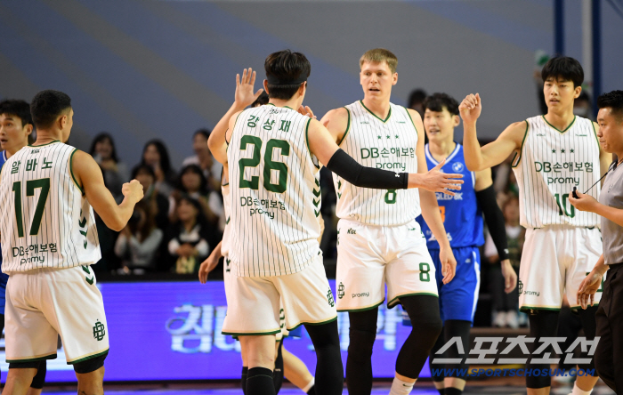  I like the atmosphere of Kang Sangjae and Ellonson