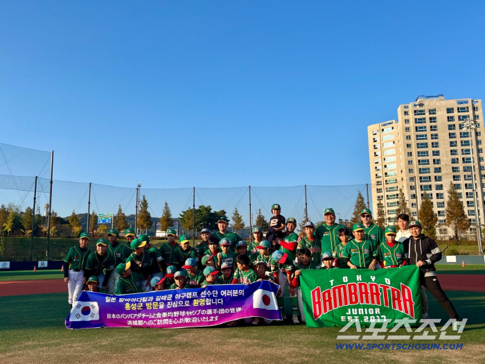Please take a precious opportunity. Hanwha's permanent absentee legend Kim Tae-kyun and Moon Hyun-bin and Roh Si-hwan, who came to mind for the Korean Series 19 years ago, hope they continue to overcome the pressure well