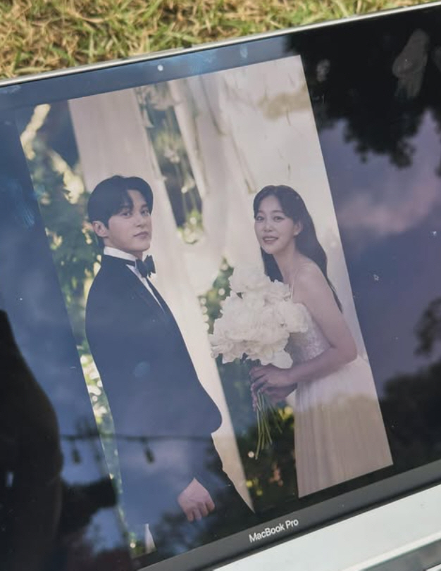 The drama has become a reality...Yoon Sun-woo ♥ Kim Ga-eun gets married today (26th) after dating for 9 years