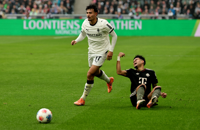 Díaz's ankle almost ached. Korean Derby ended in vain in 19 minutes...Fighter castrope murder tackle → Discharge shock, full-time Kim Min-jae 30 decision win