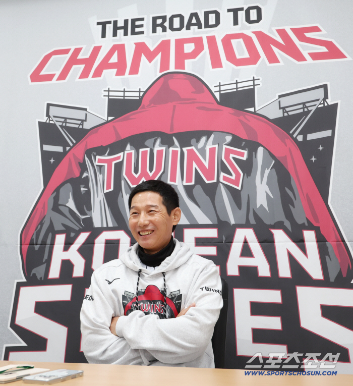 Even if you lose 10 points, don't give up and let's do it until the end. LG's desperation as Yum Liang said. the front office, the team and the coaching staff are all in common
