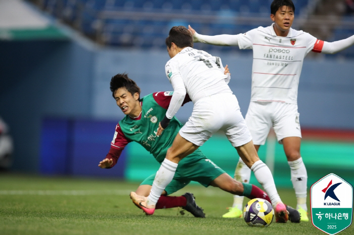 I can see ACLE! Lee Myung-jae scored back-to-back goals against Daejeon, Pohang won three games in a row  won at home against Pohang for the first time in 18 years (on-site review)