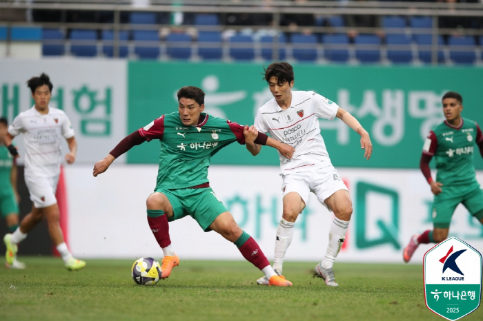 I can see ACLE! Lee Myung-jae scored back-to-back goals against Daejeon, Pohang won three games in a row  won at home against Pohang for the first time in 18 years (on-site review)