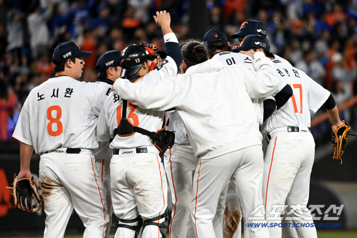 If the team wins the first round, it has a 73.2 percent chance of winning the championship. However, Hanwha has a 20 percent chance of winning the championship. Tilted playground from the beginning. Will Hanwha use the 6th miracle?