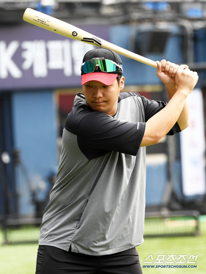 I'm even thinking about Game 7. Game 5 of PO but still scary Hanwha mound. an unguarded rant