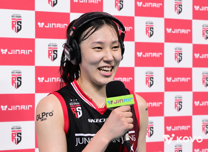 In Korea, I can't... The birth of a lucky guy again? All you have to do is play well with foreigners' performance and big smile