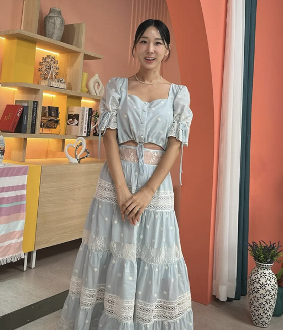 Lee Ji-hye, ♥ Husband + Daughter and 6 years of good newsThanks to you, I'm coming all the way here
