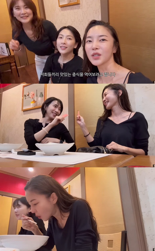 Lee Sang-hae's daughter-in-law Kim Yoon-ji and cousin Kang Ji-young finally met..Diet product gift