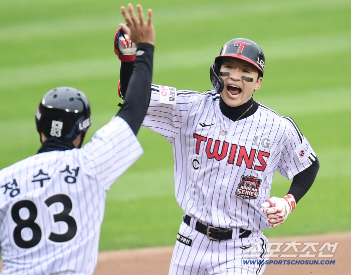 LG Park Hae-min, banned from Daejeon, Spider-Man defense in the top of the first inning → Home run banged on Moon Dong-ju in the bottom of the fifth inning!