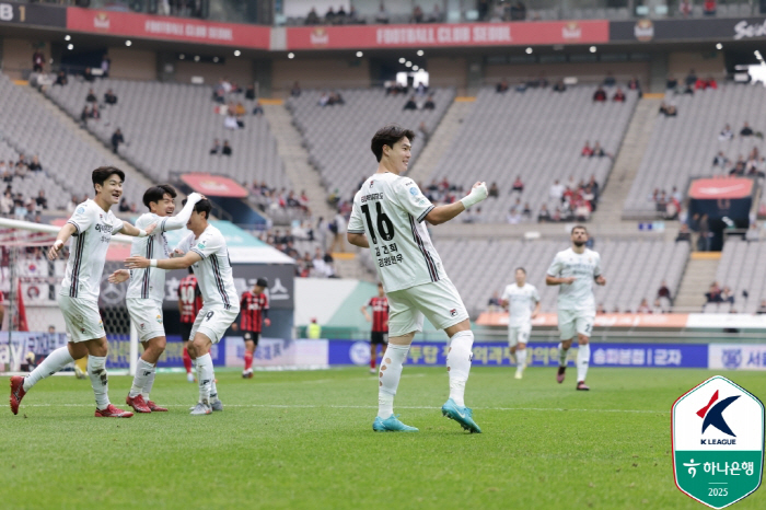 Lin Guard from Manchester United went crazy In the second half of the match against Gangwon-do, 02 → 42 miraculous come-from-behind victory...One help from Moon Seon-min who died and survived