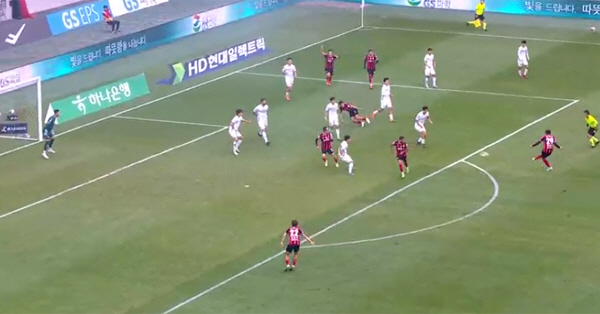 Lin Guard from Manchester United went crazy In the second half of the match against Gangwon-do, 02 → 42 miraculous come-from-behind victory...One help from Moon Seon-min who died and survived