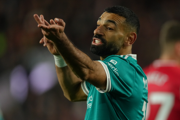 Salah's era is over! Liverpool, who are shocked by their fourth consecutive goal in 42 days, will be fired in the morning towards the Brentford fan slot. Mocked...23 Tears in a general crisis