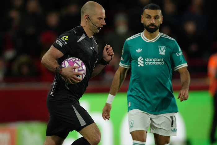 Salah's era is over! Liverpool, who are shocked by their fourth consecutive goal in 42 days, will be fired in the morning towards the Brentford fan slot. Mocked...23 Tears in a general crisis