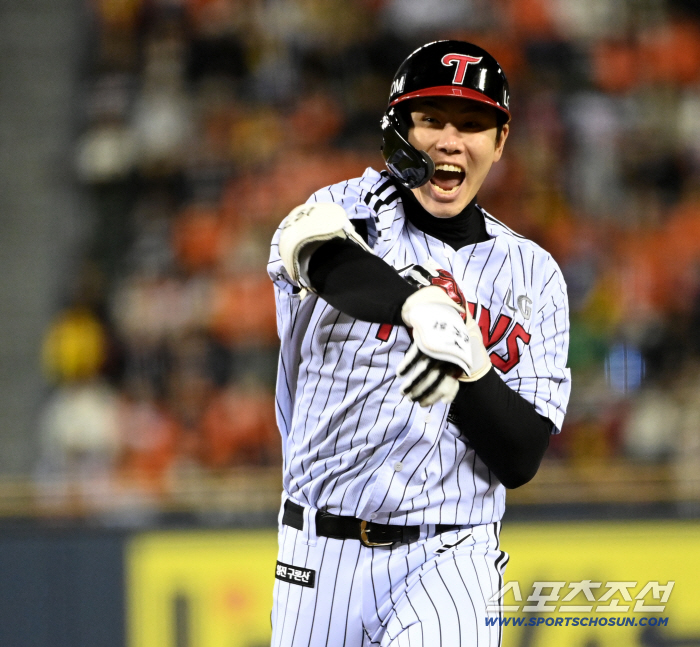 Oh, my. I scored four runs in the first inning, but one hit remained silent from the second inning. Park Dong-won, Moon Bo-kyung, a two-run shot with nine RBIs, won the game against LG 135. 100% chance of winning.