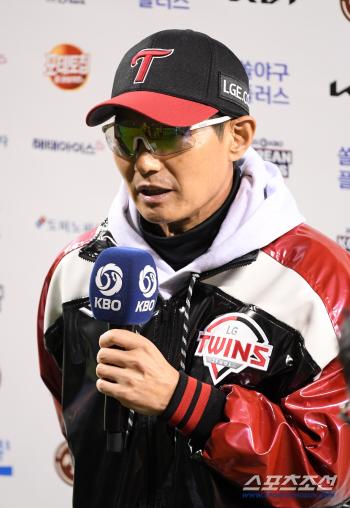  LG manager Yeom Kyung-yeop has 2 wins to win