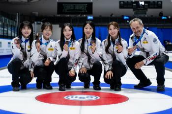 Women's curling team won the 5G PCCC bronze medal...Men's National Team Secures World Championships