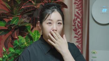 The 15-month-old son, Park Bo-mi, became stiff in her arms and drooped...I cried so that my husband wouldn't wake up Reminiscence (baby)