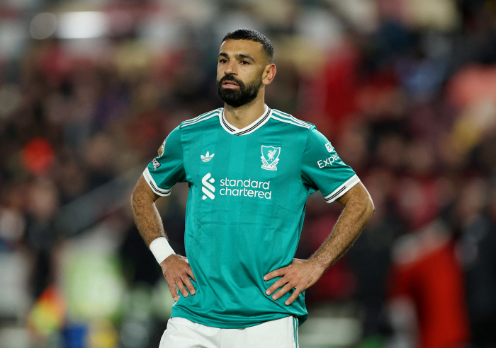 Big crisis shock revelation! Liverpool and Manchester United→ Lack of physical players...Slot hard snow