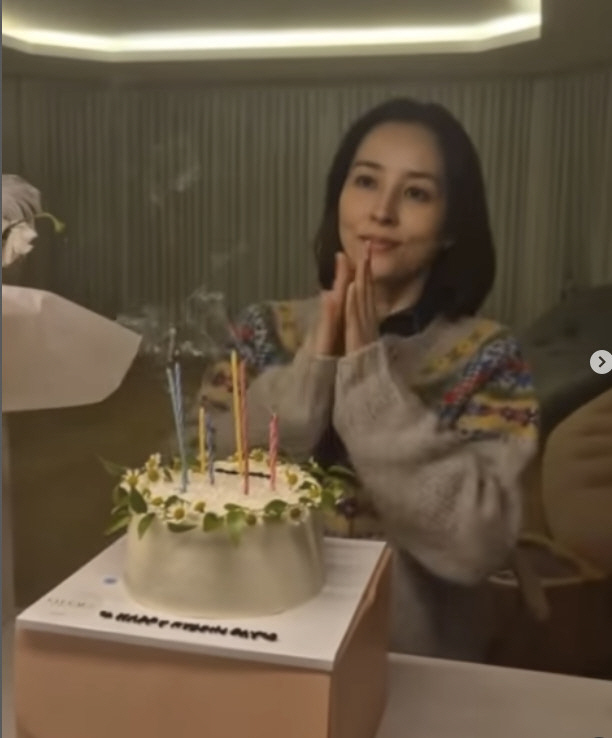 Han Hye-jin ♥ Ki Sung-yueng, you were a lover...Her younger husband, Hyejin, is very affectionate