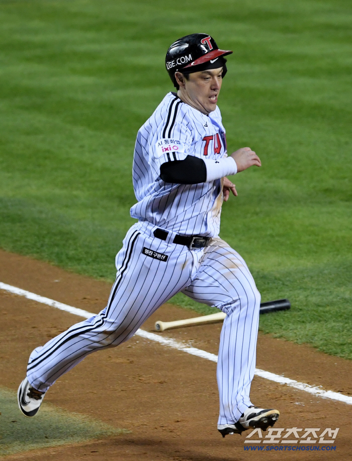 Home run plus four RBIs is no match for MVP → Why is LG's MVP cut line so high. Still, Park Dongwon hit the hardest
