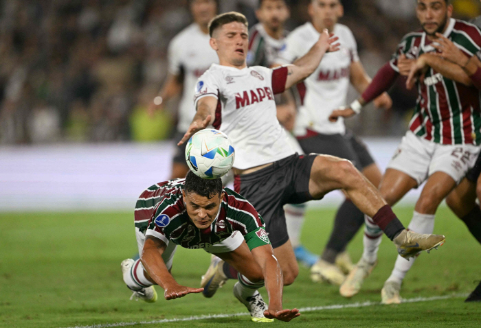 Huh? Wasn't it Brazil? Thiago Silva's son was chosen as England's representative? The reason is