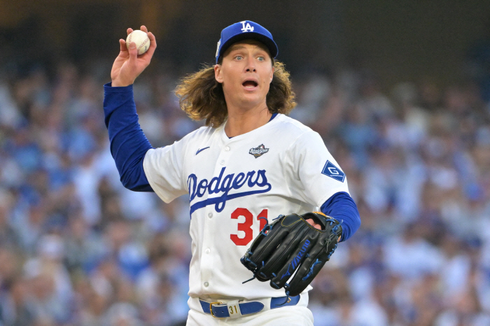 Major, local baseball, a runner who judged a walk on his own. All-time absurd Bonhead in WS, the best stage