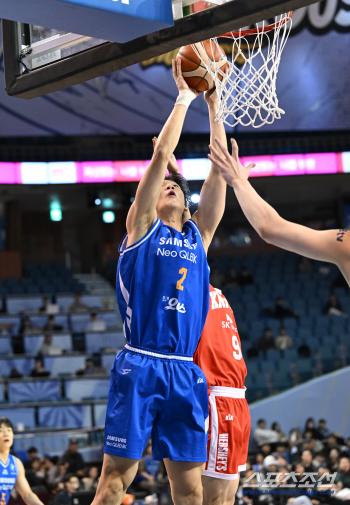 Samsung is finally in 6th place. It won 83-74 against SK without Warnie. Lee Won-seok returned, dominated Kanter and under the basket.