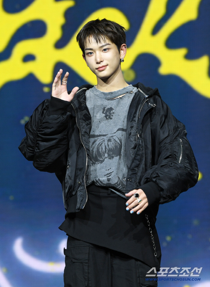  And team (&TEAM) HARU, you're so heartwarming