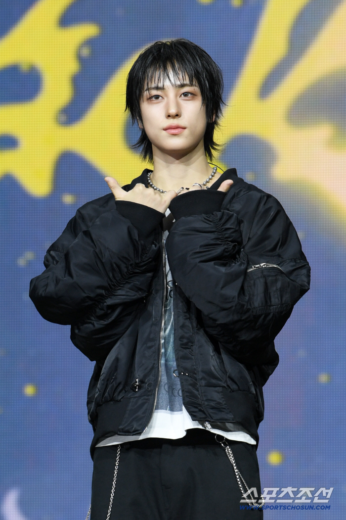  ANTIM's Taki signature pose