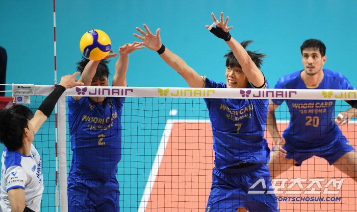  Lee Sanghyun's solid wall