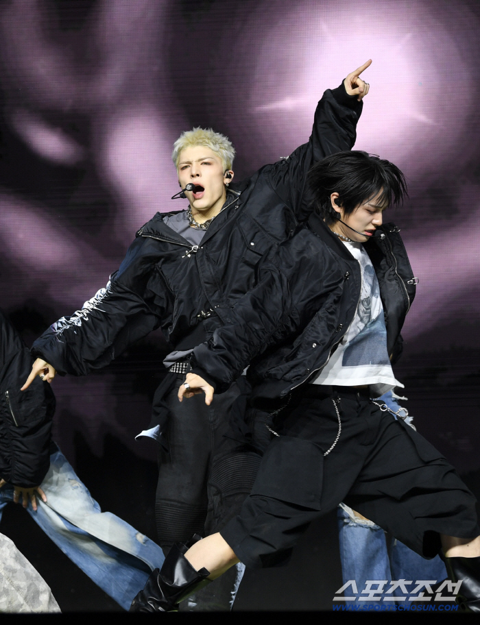  Maki's charisma on stage