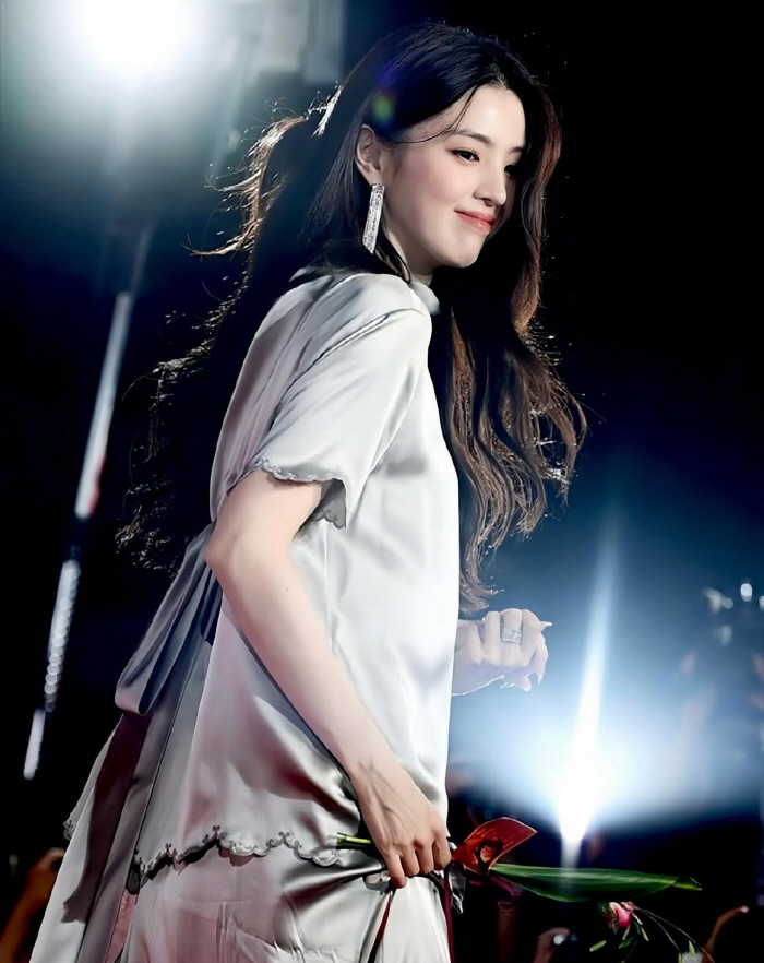 This is why women fall in love...Han Sohee, how much prettier are you going to be
