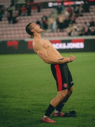 Director Hong Myung-bo, there's a good striker here Cho Kyu-sung, icon of resurrection, selected the best 11 in the 13th round of the Danish Super Liga. National team's request for re-recommendation