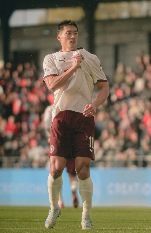 Director Hong Myung-bo, there's a good striker here Cho Kyu-sung, icon of resurrection, selected the best 11 in the 13th round of the Danish Super Liga. National team's request for re-recommendation