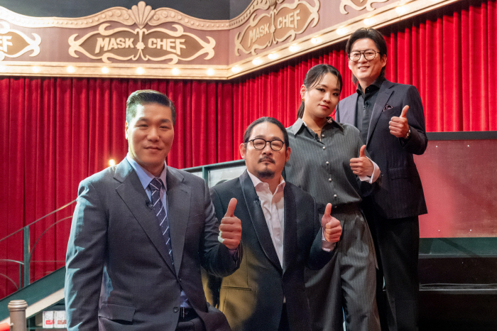 From Channel A's 'Mask Chef' Seo Jang-hoon's mukbang to star chef competition, an all-time cooking survival is coming. 