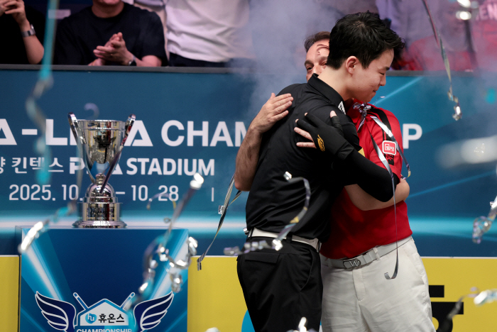 Get down on me! Teenage Rebellion Pro-Danggu's Biggest Unexpected Appearance. 18-year-old billiard genius Kim Young-won wins reverse sweep against Spanish legend Sanchez