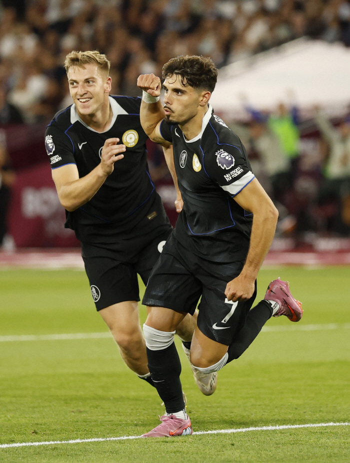 Good news Chelsea! Hamstring injury Delap returns...No.9 Should I break the curse