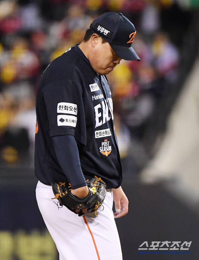 I was a regular pitcher in the fall.. RYU, PS's career win, 4 losses, ERA 5.23 → Opportunity to recover honor, but it is also unsettling