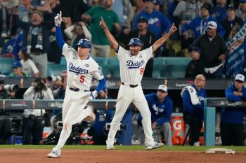 Is the god of baseball on the Dodgers' side again? In total, 19 pitchers from both teams were used to calculate the profits and losses of the game in 6 hours and 39 minutes, and the Dodgers won the 7th division
