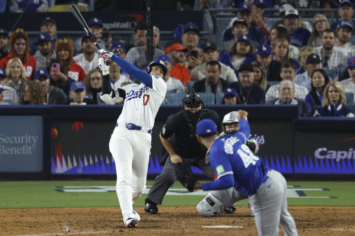 It's strong. I can't understand! Is Smith's knee okay with 18 innings and 312 pitches? 9 consecutive all-inning defense, true iron man