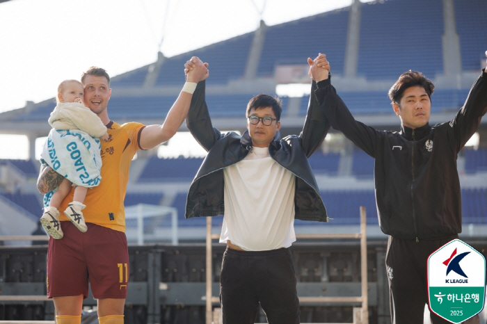 Jeonbuk Hyundai Double → Gimcheon Sangmu Rank → Gwangju FC Win? Who has the tickets for the club competition