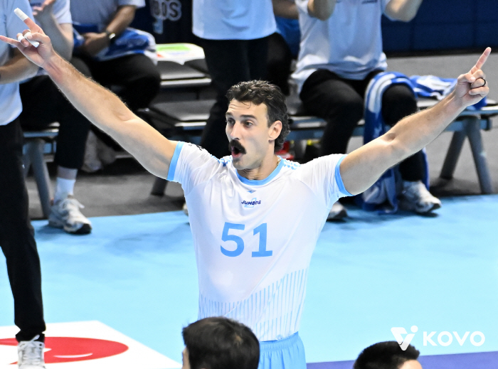 Korea Electric Power Corp. is still uncomfortable with the illegal uniform scandal that ended with a 200,000 won fine for notification