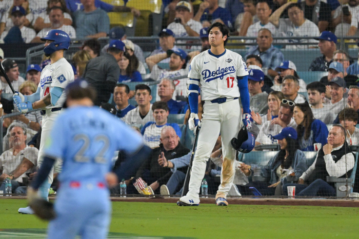 Ohtani struck out for the second consecutive time in 18 innings, more surprising than 11 consecutive on-base hits