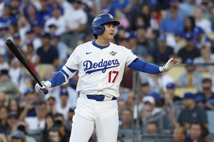 Ohtani walked out again! 11 consecutive at-bats, one hit, one walk, and one strikeout in the top of the 12th inning