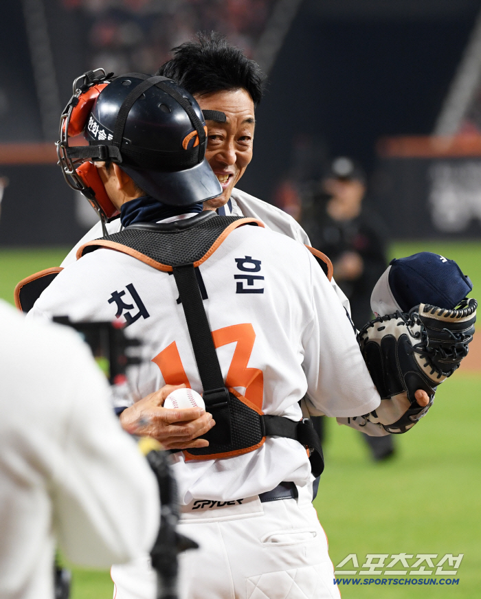  Cho Kyung-taek and Choi Jae-hoon are in the mood to win