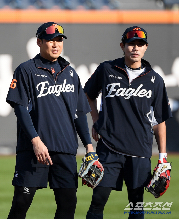  Ha Joo-seok, Shim Woo-jun, please look after the phone