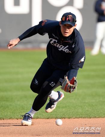  Ha Joo-seok's soft footwork